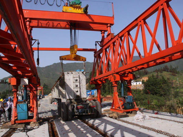 贵州遵义架设JQJ200T-40M公路架桥机