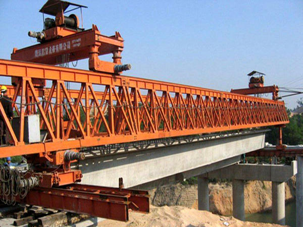 <strong>山东济南架桥机主要有哪些类型</strong>
