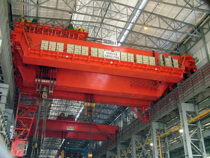 <strong>宁夏吴忠起重机厂家双梁桥式起重机的跨</strong>